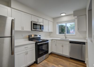 2br1ba 6 kitchen