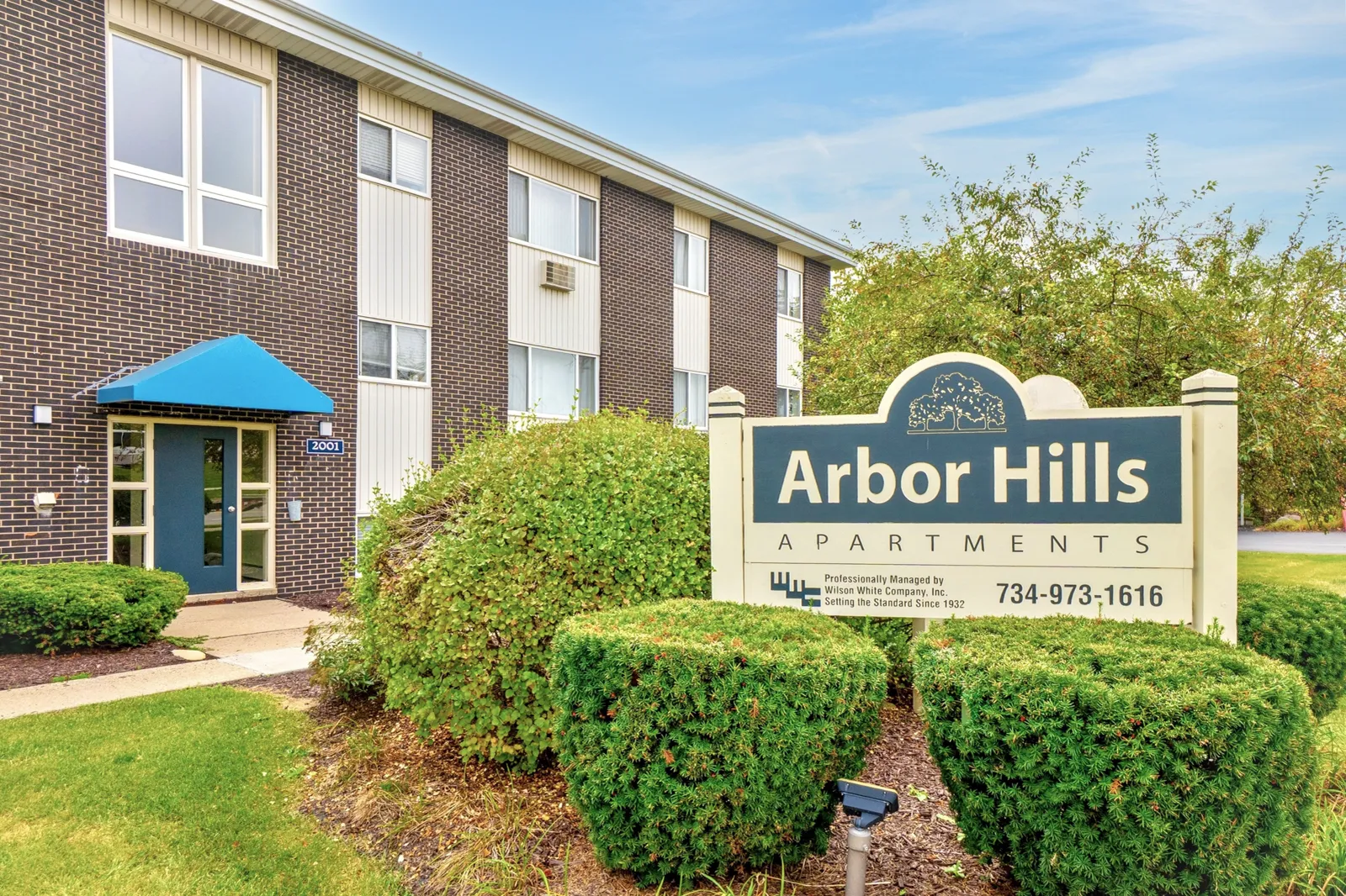 arborhillsapartments_6 Arbor Hills Apartments monument sign surrounded by landscaping at the community entrance in Ann Arbor, Michigan